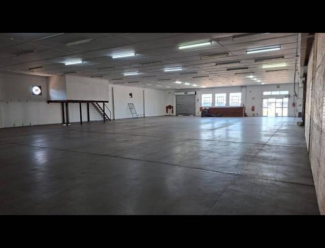 BUSINESS PROPERTY TO RENT IN RICHARDS BAY EXT 7
